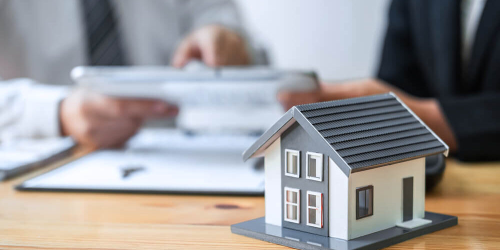 shutterstock_1716430759 (1)