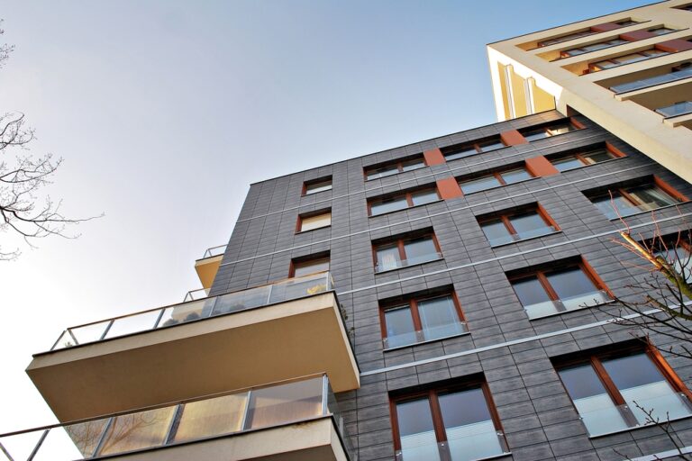 Modern,Apartment,Building