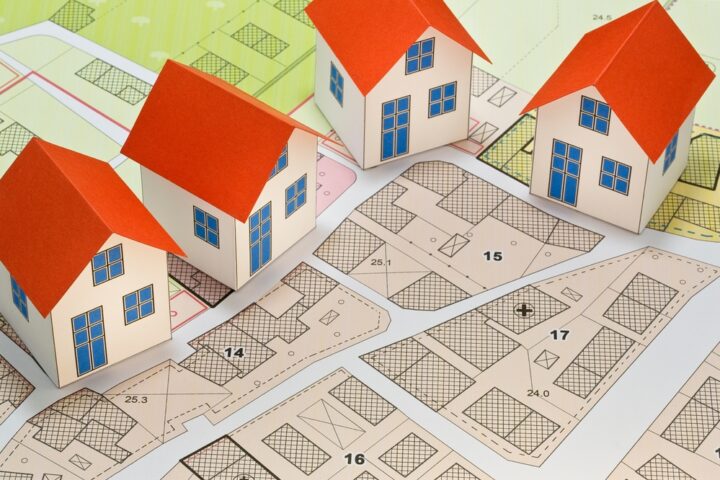 New,Home,And,Free,Vacant,Land,For,Building,Activity,-
